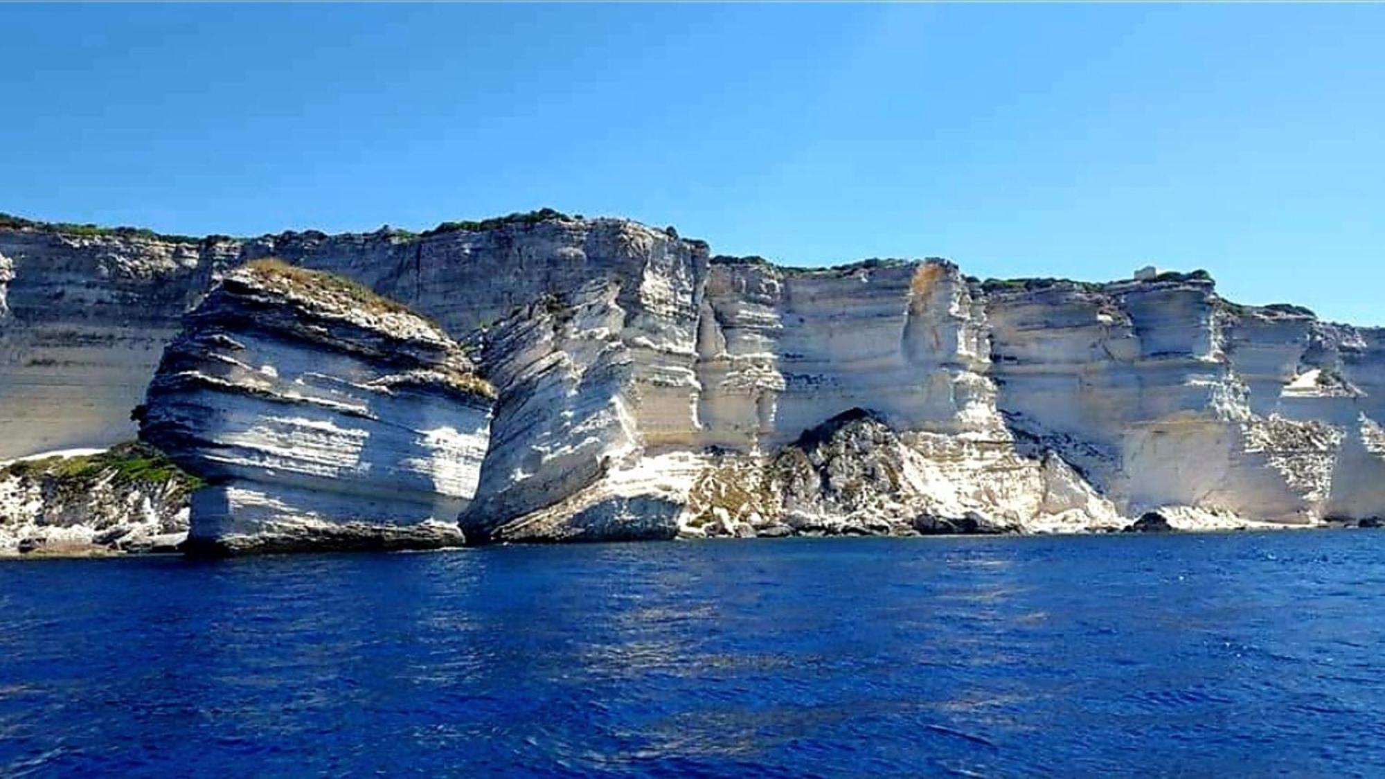 Appartement Kalliste, Logements Avec Vue Citadelle De Bonifacio بونيفَسْيو المظهر الخارجي الصورة